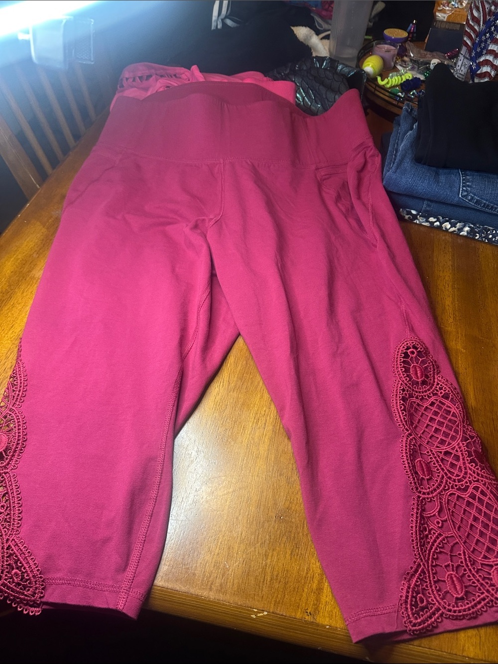 Livi Active Pink Cropped Capris with Lace Trim